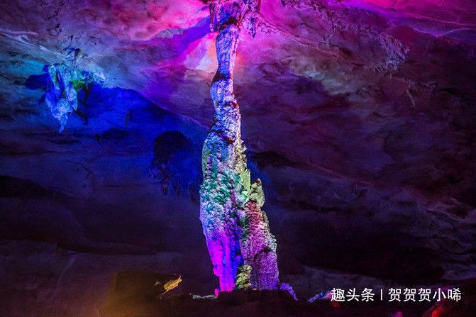 古怪巫师逃离村庄